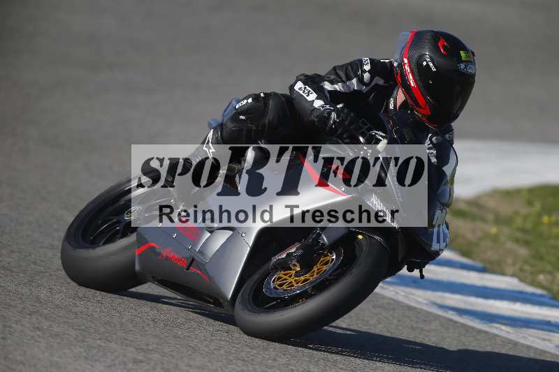 /Archiv-2024/01 26.-28.01.2024 Moto Center Thun Jerez/Gruppe gruen-green/229